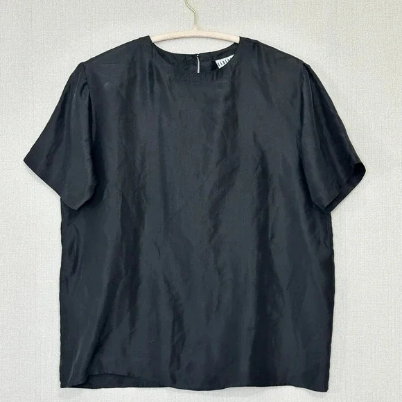 Vintage 90s 100% Silk Short Sleeve Black Blouse Size Med Minimalist Quiet Luxury - Picture 2 of 6